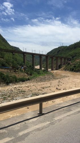 关于路桥区新增本土确诊5例，均在云南省昭通市大关县的信息