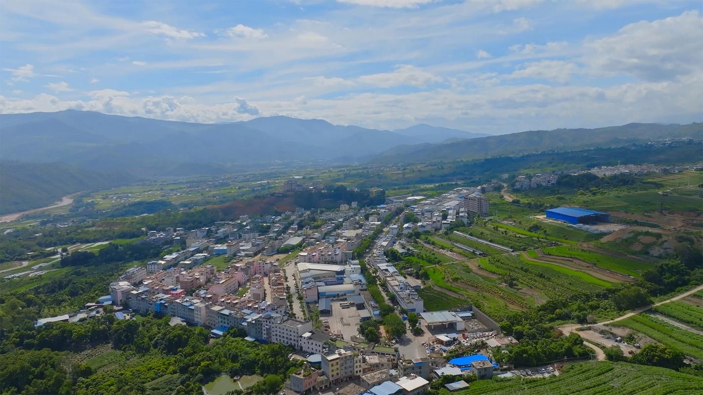 【云南玉溪新平彝族傣族自治县昨日新增阳性感染者4例,今日玉溪市新平县新闻】