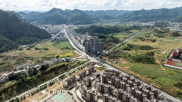 贵州省黔南布依族苗族自治州罗甸县首例境外输入来源公布(贵州黔南罗甸县区号)