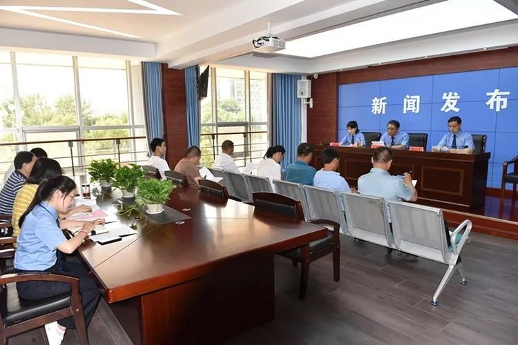 【湾沚区最新通告：所有人员管控区_14油耗投多少钱一公里】