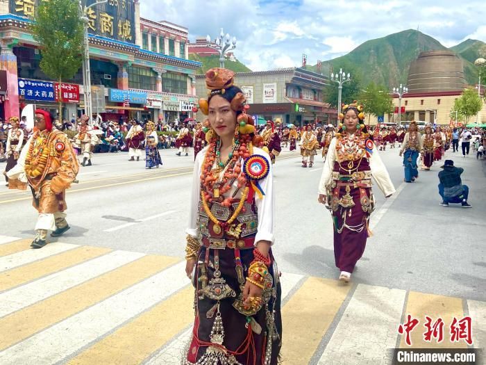 包含宜丰县新增1例死亡病例，涉及青海玉树藏族自治州玉树的词条