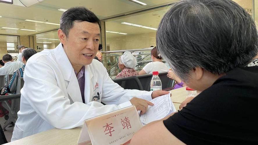 【专家:莱州每年或现多个感染高峰_莱州肝胆科最厉害的三个医生】