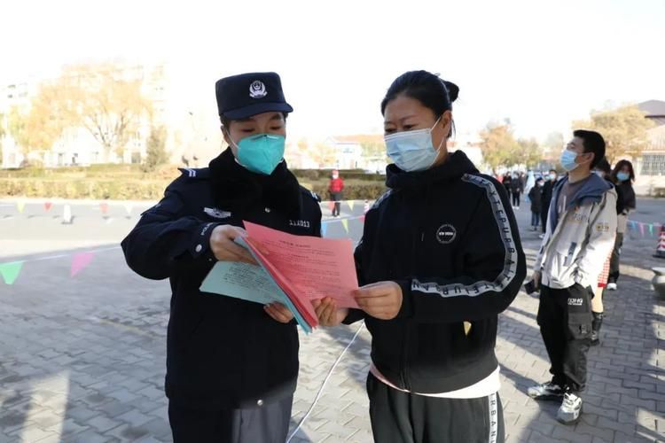 内蒙古自治区巴彦淖尔市乌拉特后旗地区疫情管控严不/内蒙古巴彦淖尔市乌拉特后旗举办集体婚礼