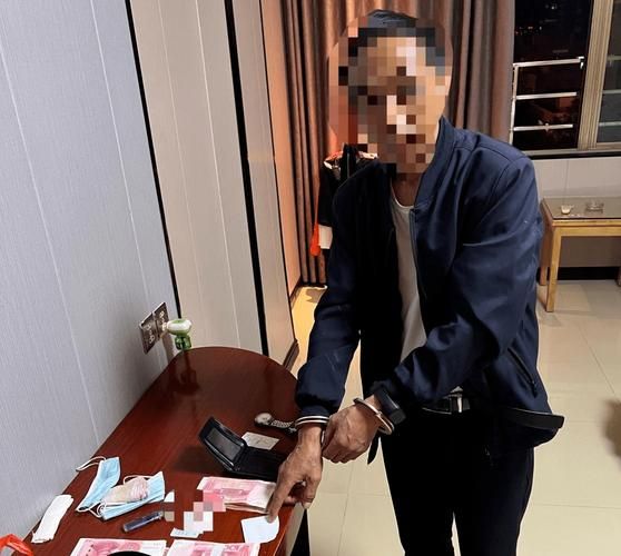 【发现1名密接者!新疆维吾尔自治区哈密市_哈密市伊州区抓获】